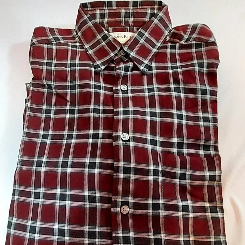Banana Repulbic Mens Red/Brown/ White Plaid Shirt. SzM Long Sleeve Cabin Outdoor
